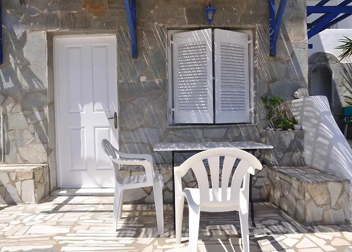 Vicky 2* Πίσω Λιβάδι